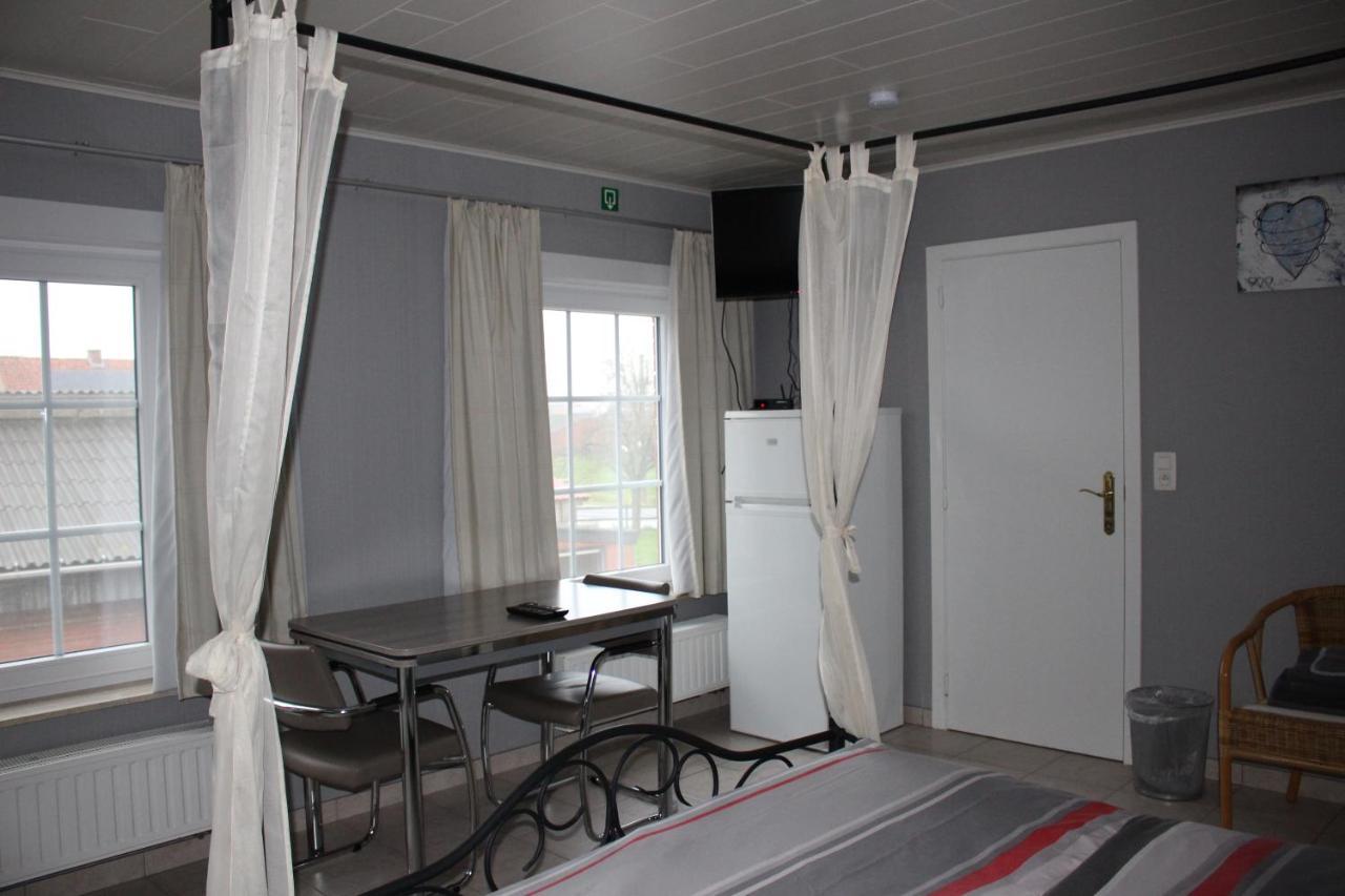 Breeden Steeger Hoeve Lichtervelde Esterno foto